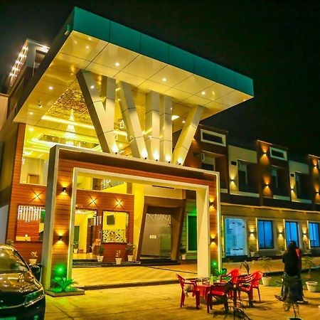 Aashirwad Hotels & Resort Shamgarh Екстериор снимка