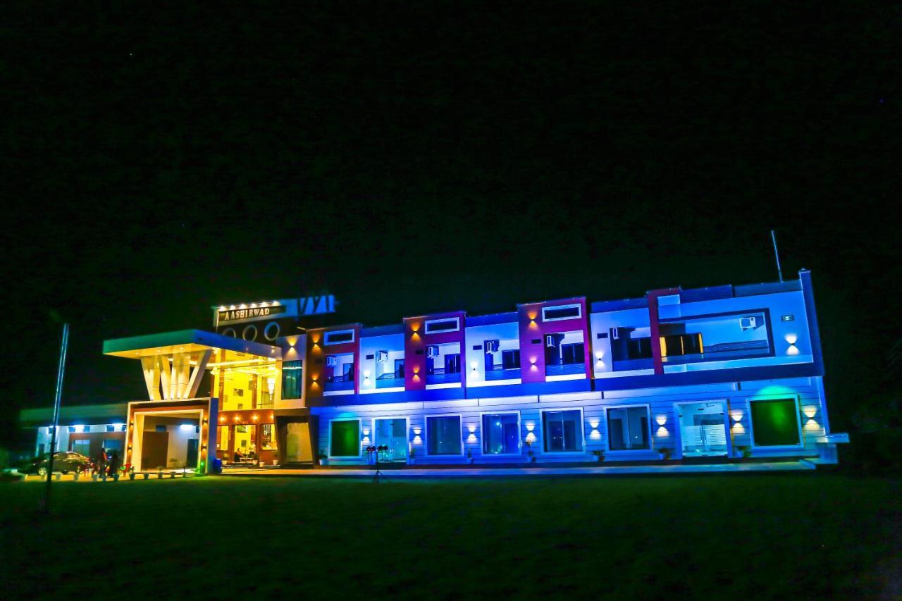 Aashirwad Hotels & Resort Shamgarh Екстериор снимка
