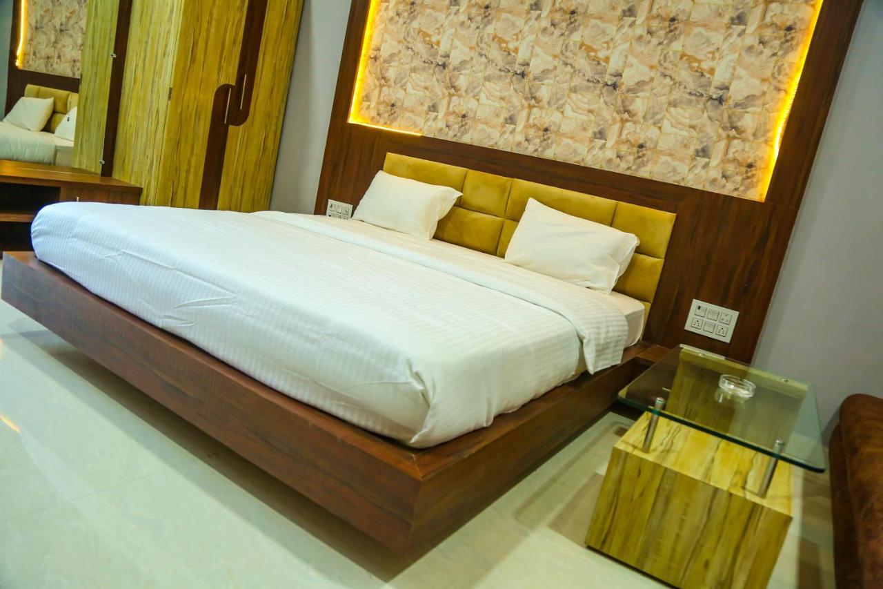 Aashirwad Hotels & Resort Shamgarh Екстериор снимка
